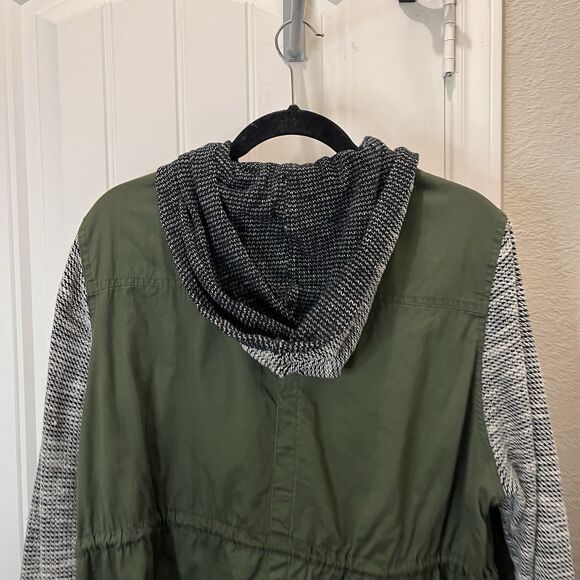 Torrid Womens Utility Jacket Plus Sz 2X Green Canvas w/ Knit Arms Hooded Zip Up - Picture 8 of 10